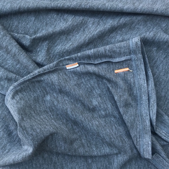 LUCY Activewear Tunic with Shoulder Detail - Picture 7 of 8